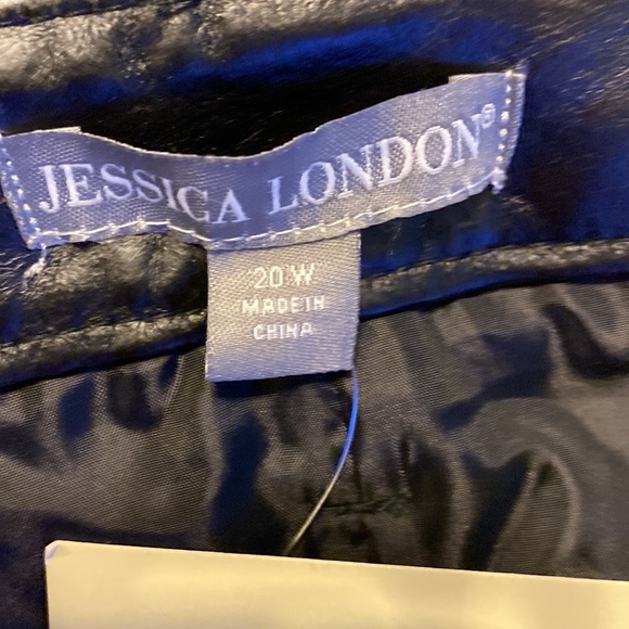 Women’s plus size - Picture 5 of 6